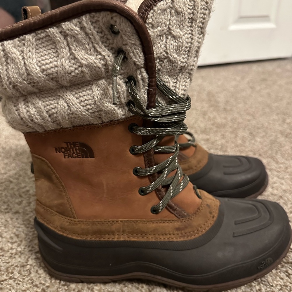 Northface Snow Boots Size 8